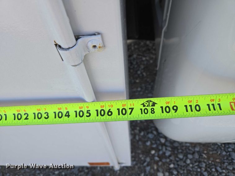 image for item ET5269 2013 Ford F250 Super Duty utility bed pickup truck