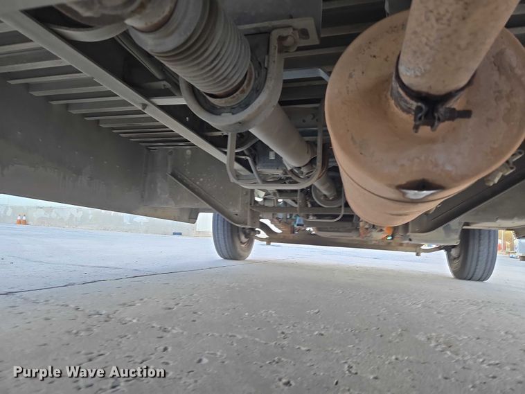 image for item ET5270 2014 Freightliner MT45 delivery truck