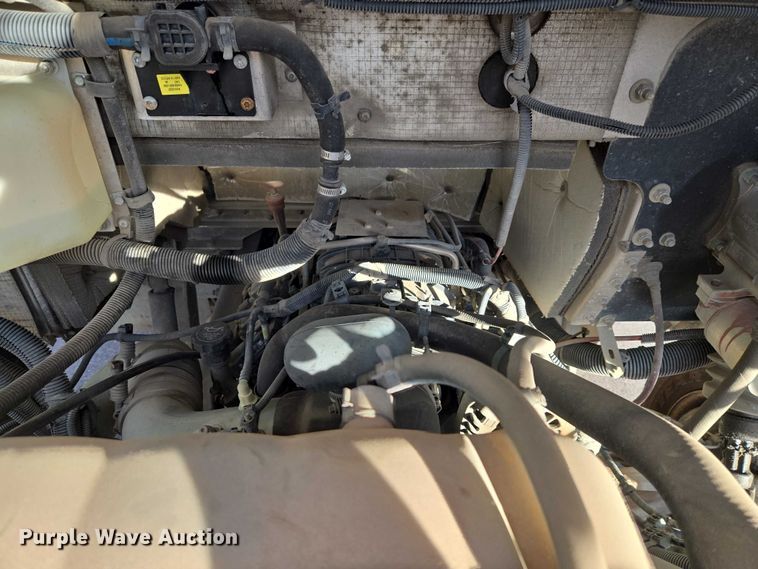 image for item ET5270 2014 Freightliner MT45 delivery truck