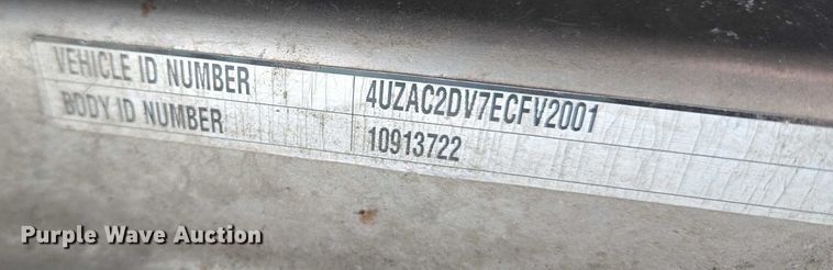 image for item ET5270 2014 Freightliner MT45 delivery truck