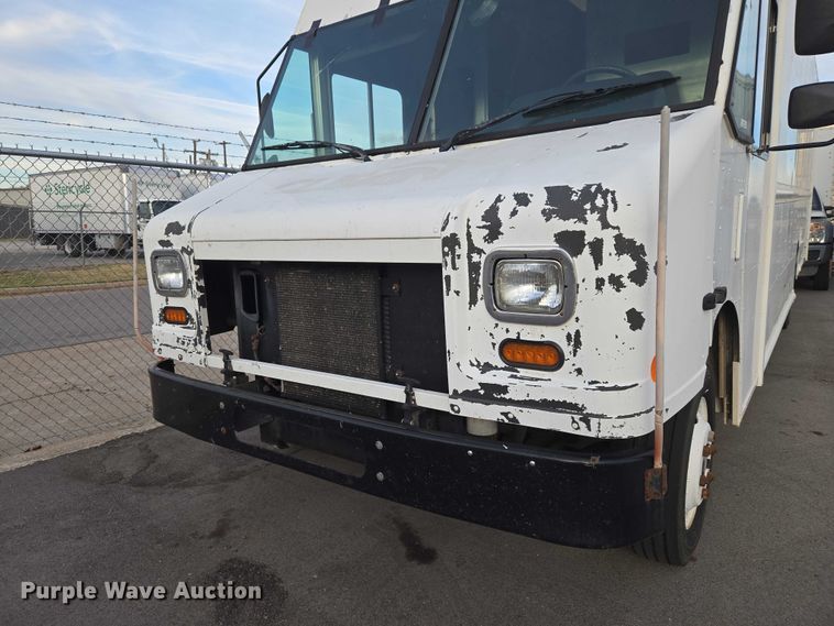 image for item ET5271 2017 Freightliner MT45  delivery truck