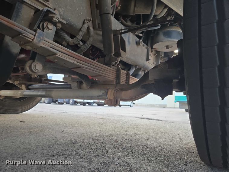 image for item ET5271 2017 Freightliner MT45  delivery truck