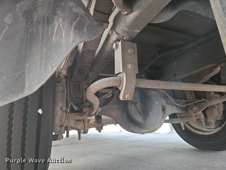 image for item ET5271 2017 Freightliner MT45  delivery truck