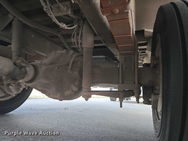 image for item ET5271 2017 Freightliner MT45  delivery truck