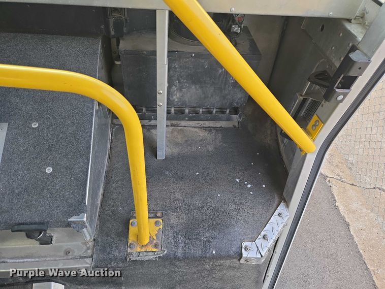 image for item ET5271 2017 Freightliner MT45  delivery truck