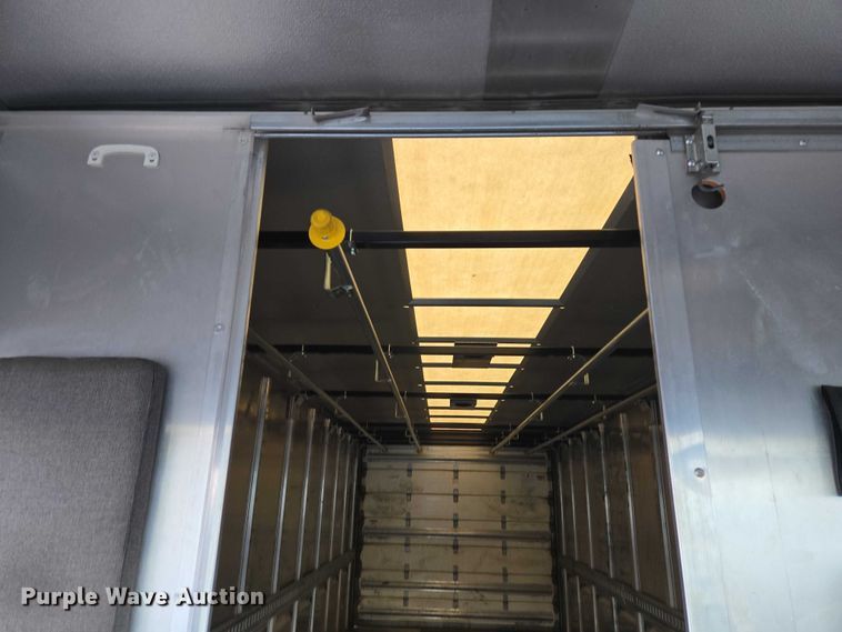 image for item ET5271 2017 Freightliner MT45  delivery truck