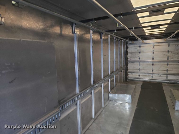 image for item ET5271 2017 Freightliner MT45  delivery truck