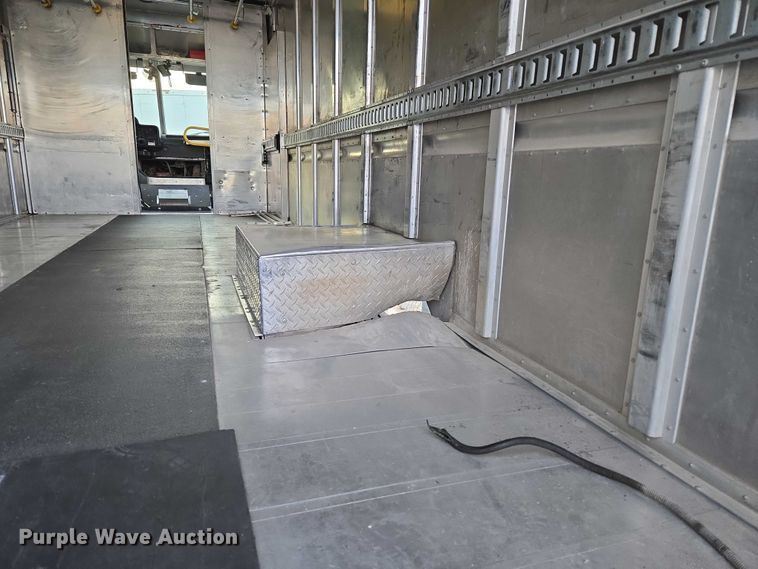 image for item ET5271 2017 Freightliner MT45  delivery truck