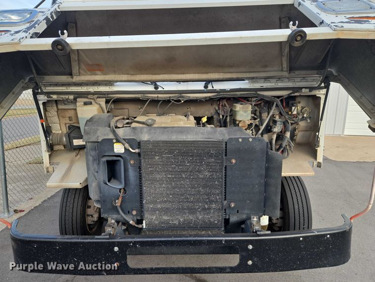 image for item ET5271 2017 Freightliner MT45  delivery truck