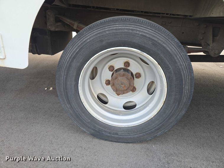 image for item ET5271 2017 Freightliner MT45  delivery truck