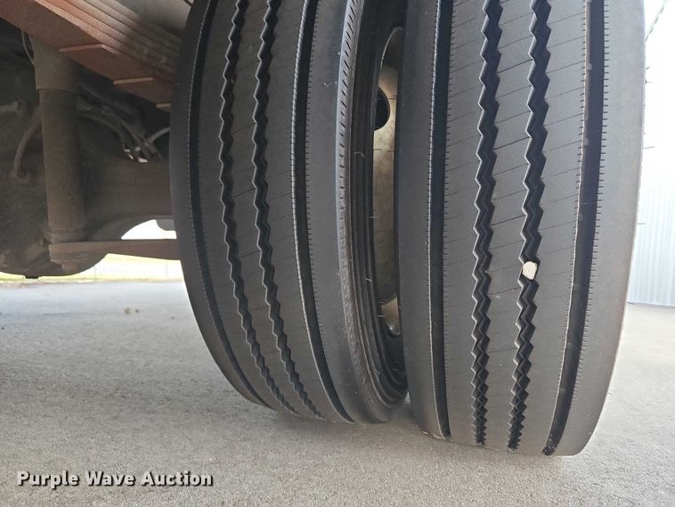 image for item ET5271 2017 Freightliner MT45  delivery truck