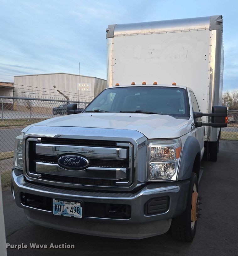 image for item ET5272 2013 Ford F550 Super Duty box truck