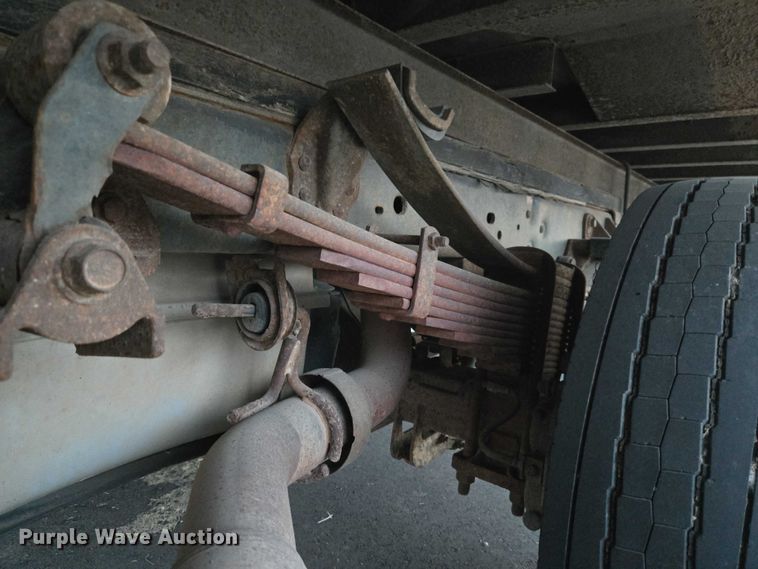 image for item ET5272 2013 Ford F550 Super Duty box truck