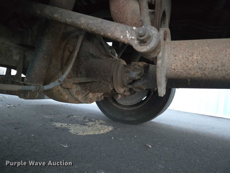 image for item ET5272 2013 Ford F550 Super Duty box truck