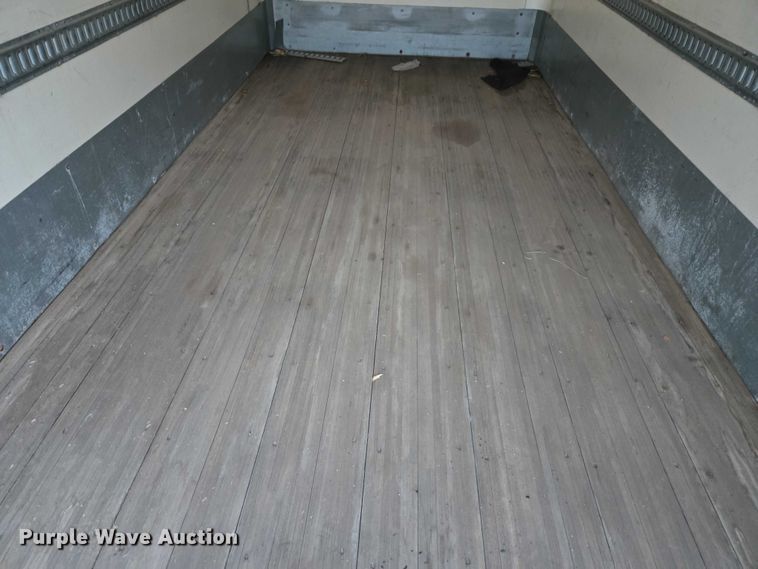 image for item ET5272 2013 Ford F550 Super Duty box truck