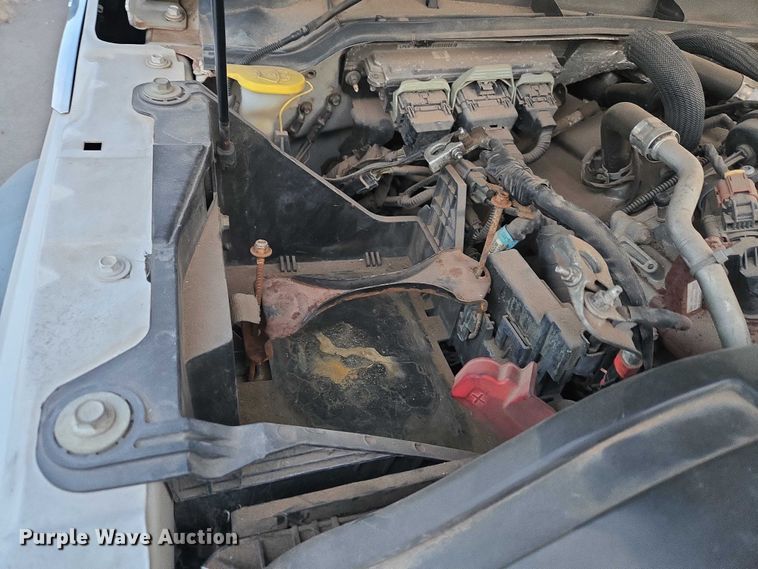 image for item ET5272 2013 Ford F550 Super Duty box truck