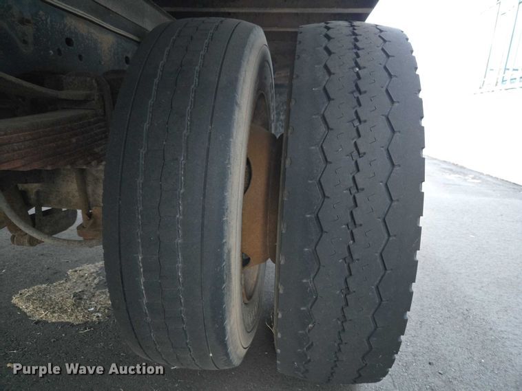 image for item ET5272 2013 Ford F550 Super Duty box truck