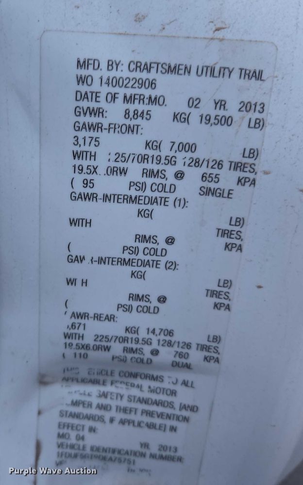 image for item ET5272 2013 Ford F550 Super Duty box truck