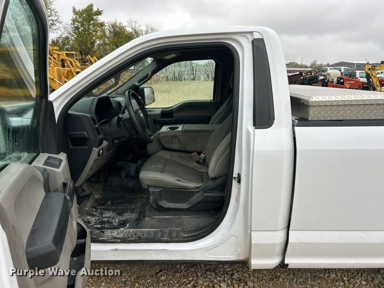 image for item ET6577 2018 Ford F150 XL pickup truck