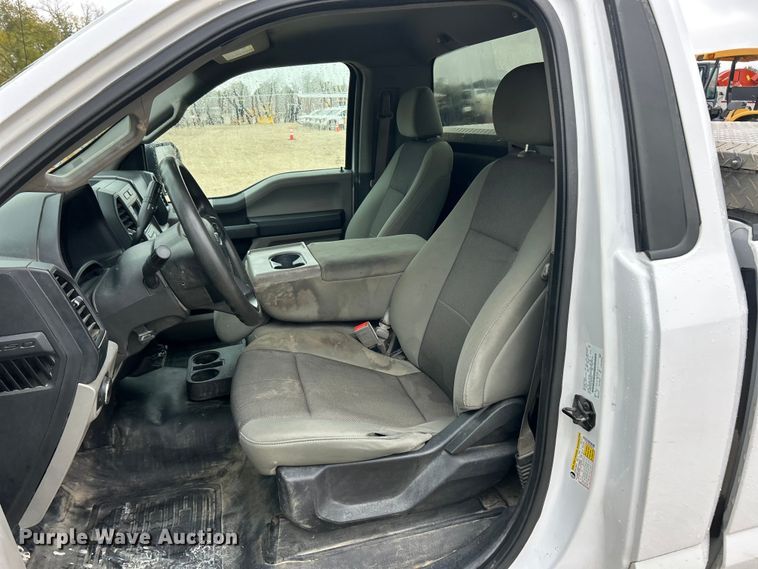 image for item ET6577 2018 Ford F150 XL pickup truck