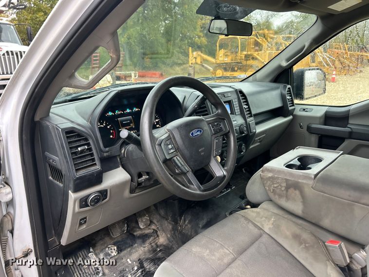 image for item ET6577 2018 Ford F150 XL pickup truck