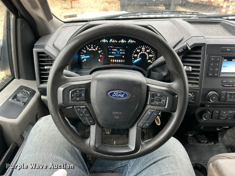 image for item ET6577 2018 Ford F150 XL pickup truck