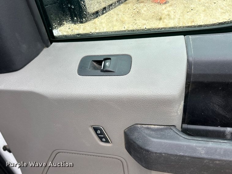 image for item ET6577 2018 Ford F150 XL pickup truck