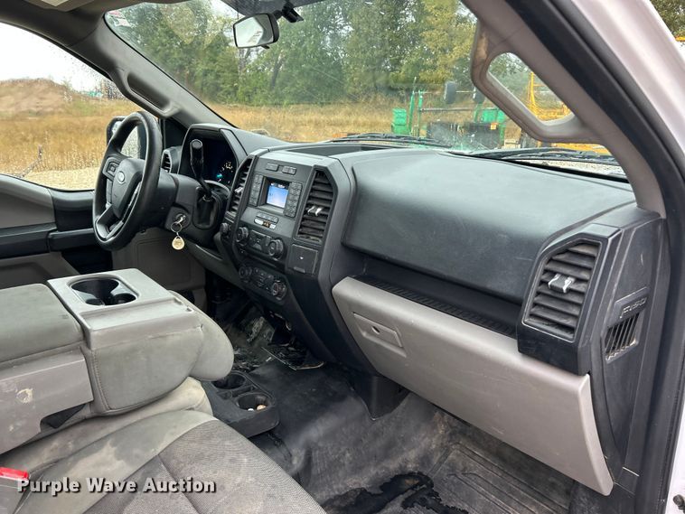 image for item ET6577 2018 Ford F150 XL pickup truck