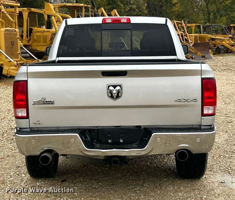 image for item ET6578 2018 RAM 1500 Crew Cab pickup truck