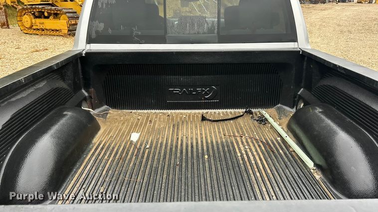 image for item ET6578 2018 RAM 1500 Crew Cab pickup truck