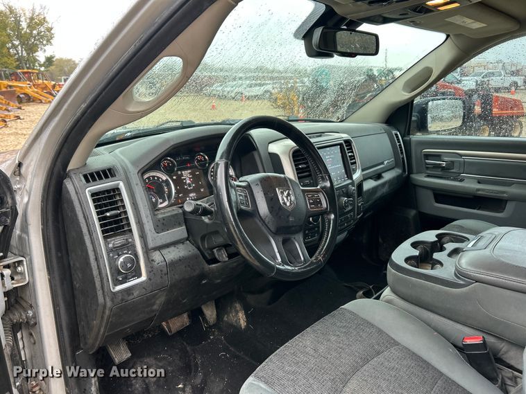 image for item ET6578 2018 RAM 1500 Crew Cab pickup truck