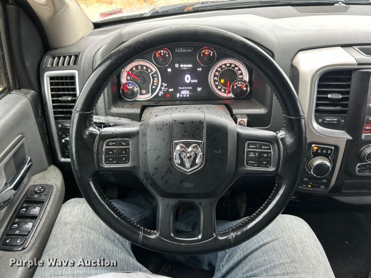 image for item ET6578 2018 RAM 1500 Crew Cab pickup truck