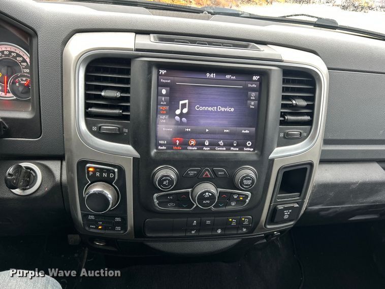 image for item ET6578 2018 RAM 1500 Crew Cab pickup truck