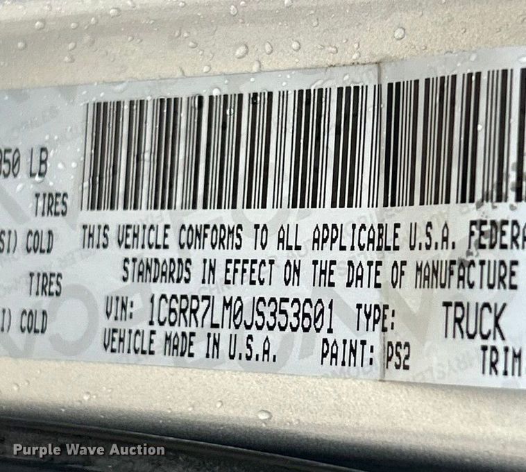 image for item ET6578 2018 RAM 1500 Crew Cab pickup truck