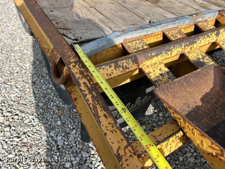 image for item ET6584 2002 Belshe DT-22 equipment trailer