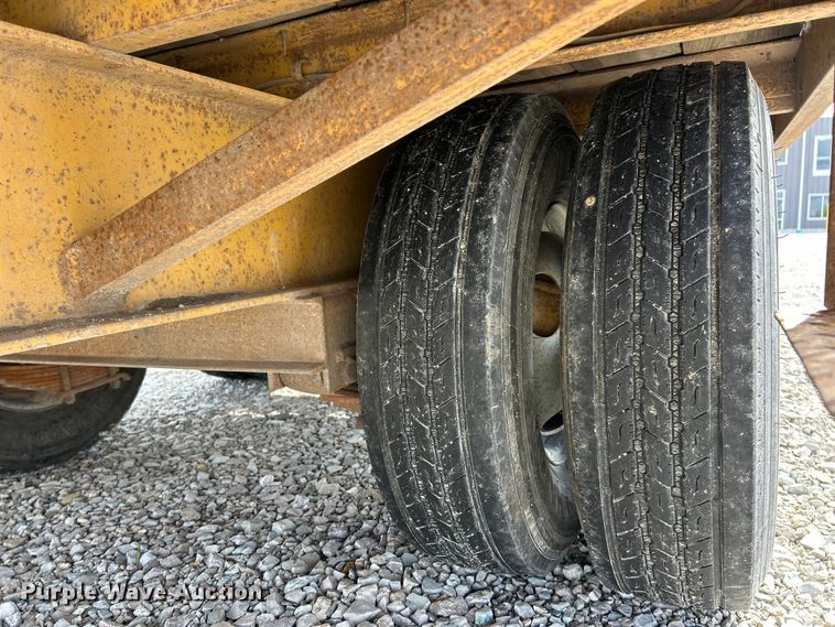 image for item ET6584 2002 Belshe DT-22 equipment trailer