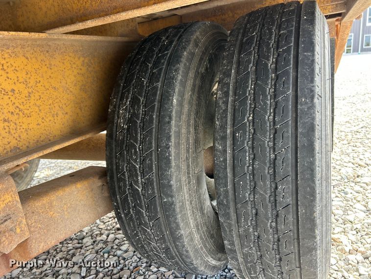 image for item ET6584 2002 Belshe DT-22 equipment trailer