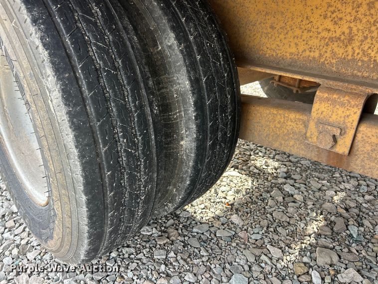 image for item ET6584 2002 Belshe DT-22 equipment trailer