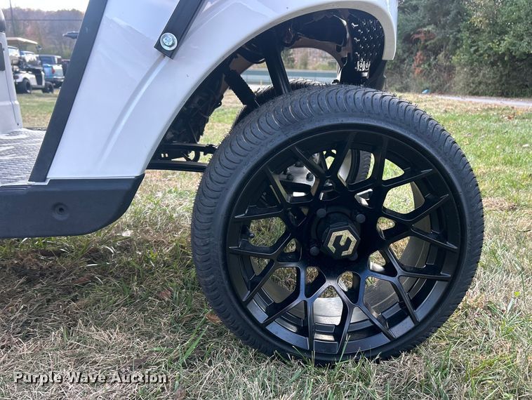 image for item ET6662 2020 EZ-GO TXT golf cart