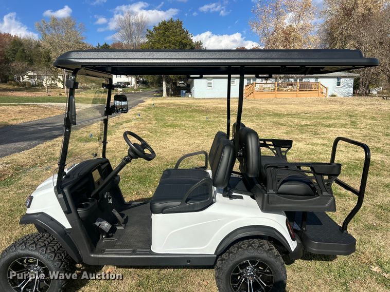 image for item ET6663 2025 Madjax E4 golf cart