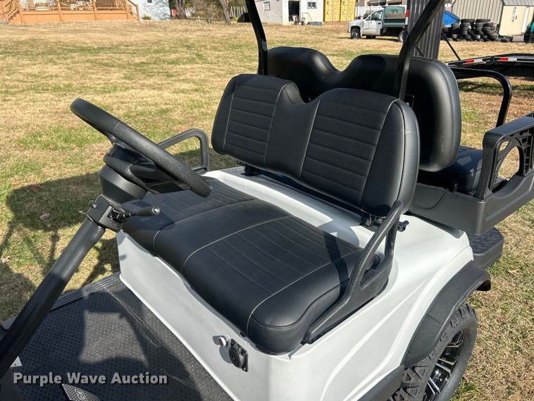 image for item ET6663 2025 Madjax E4 golf cart