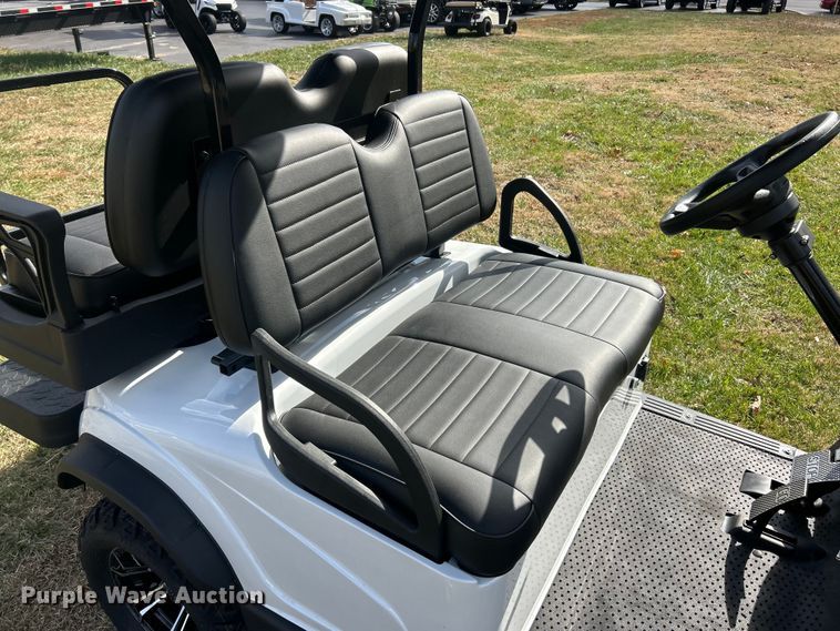 image for item ET6663 2025 Madjax E4 golf cart