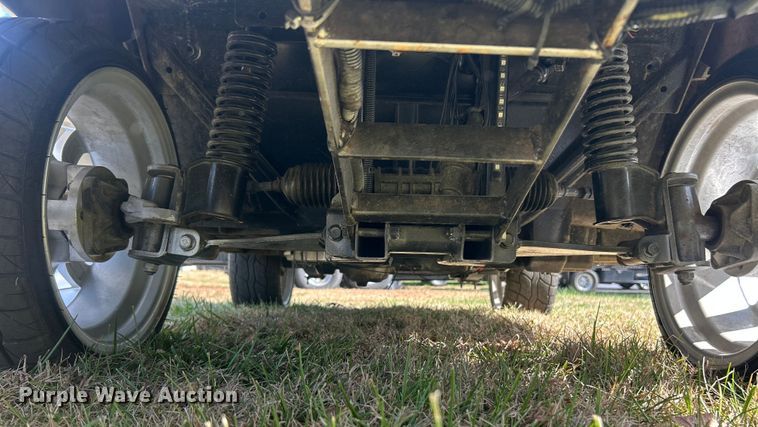 image for item ET6664 2010 EZ-GO golf cart