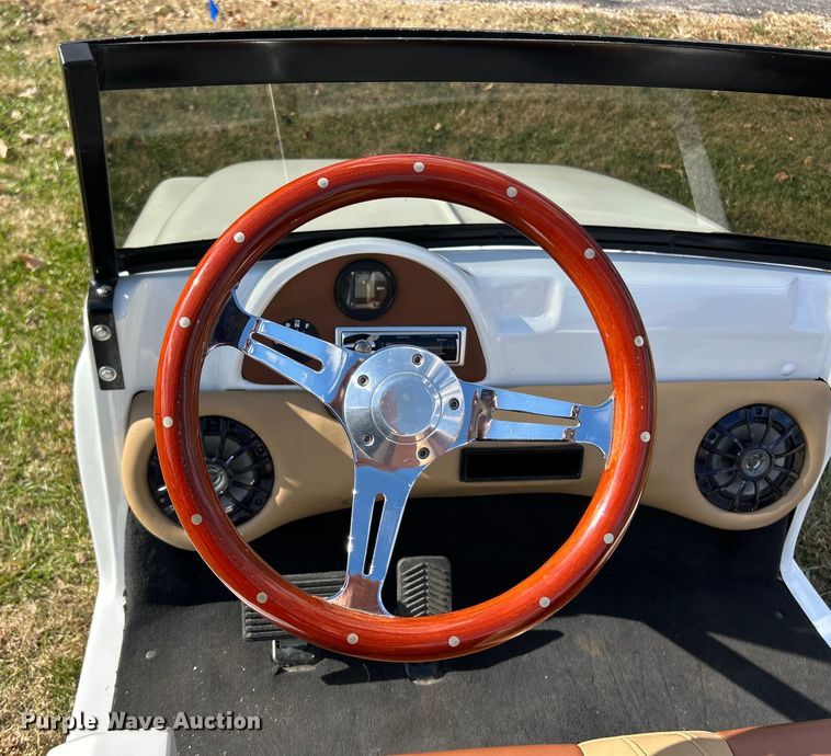 image for item ET6664 2010 EZ-GO golf cart