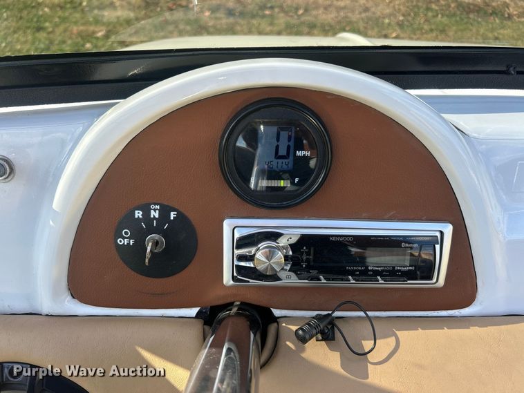 image for item ET6664 2010 EZ-GO golf cart