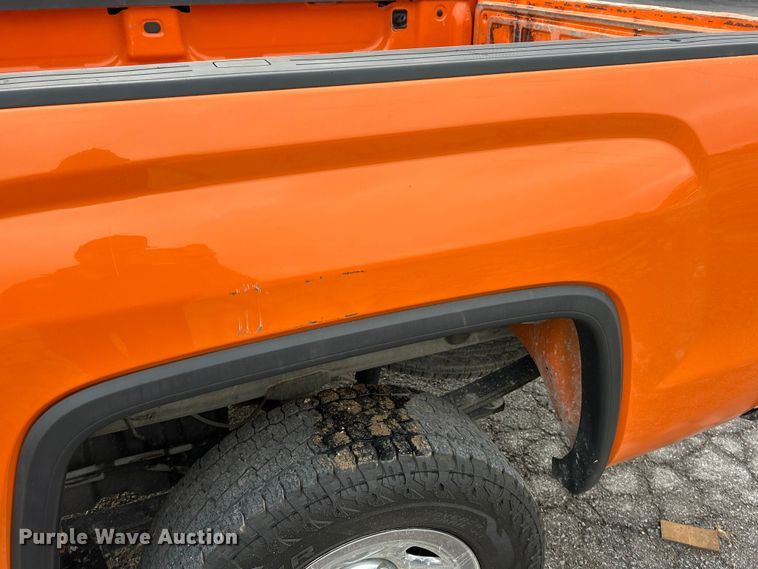 image for item ET6665 2016 GMC Sierra 1500 pickup truck