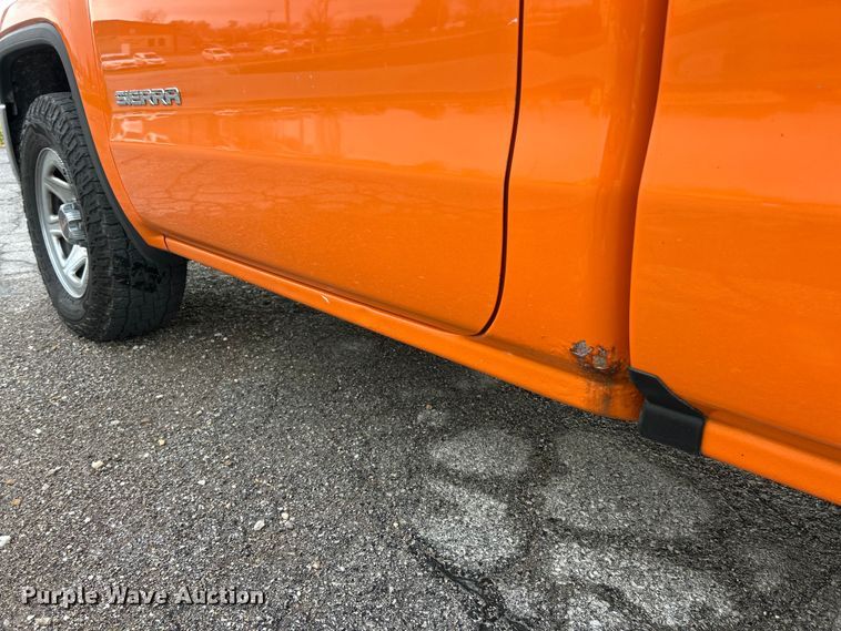 image for item ET6665 2016 GMC Sierra 1500 pickup truck
