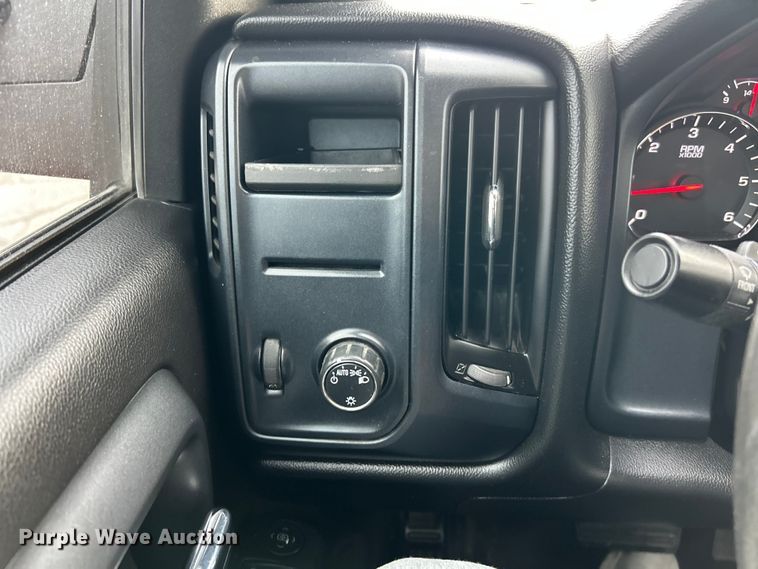 image for item ET6665 2016 GMC Sierra 1500 pickup truck