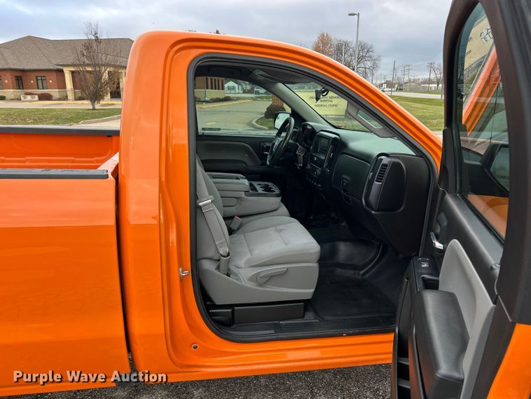 image for item ET6665 2016 GMC Sierra 1500 pickup truck