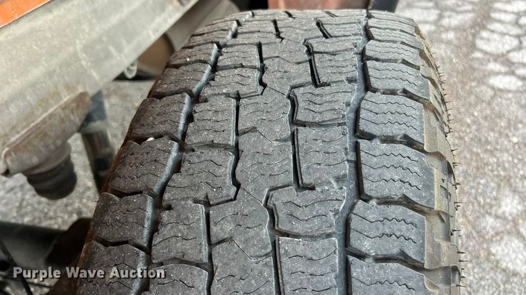 image for item ET6665 2016 GMC Sierra 1500 pickup truck